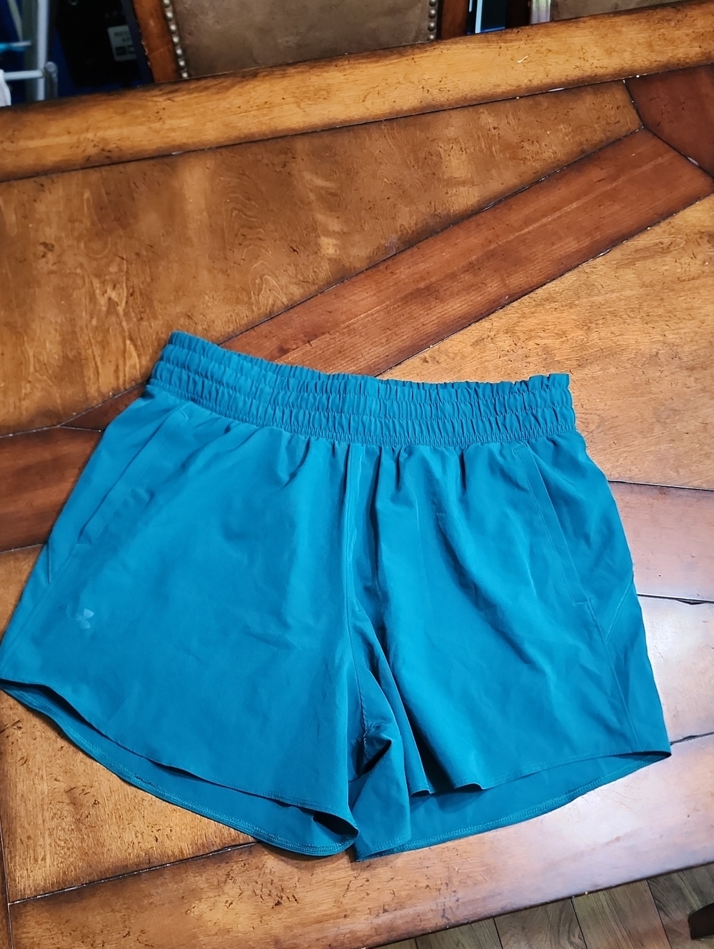 Lg Under Armour Teal Women's Elastic-Waist Athletic Shorts